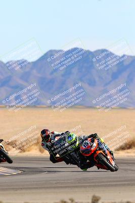 media/Jan-08-2022-SoCal Trackdays (Sat) [[1ec2777125]]/Turn 4 (1145am)/